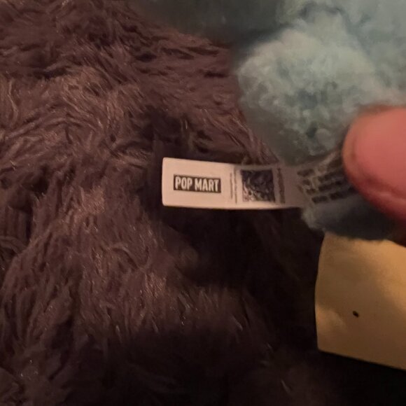 (Pop Mart) Pin For Love Labubu letter K - Picture 2 of 9